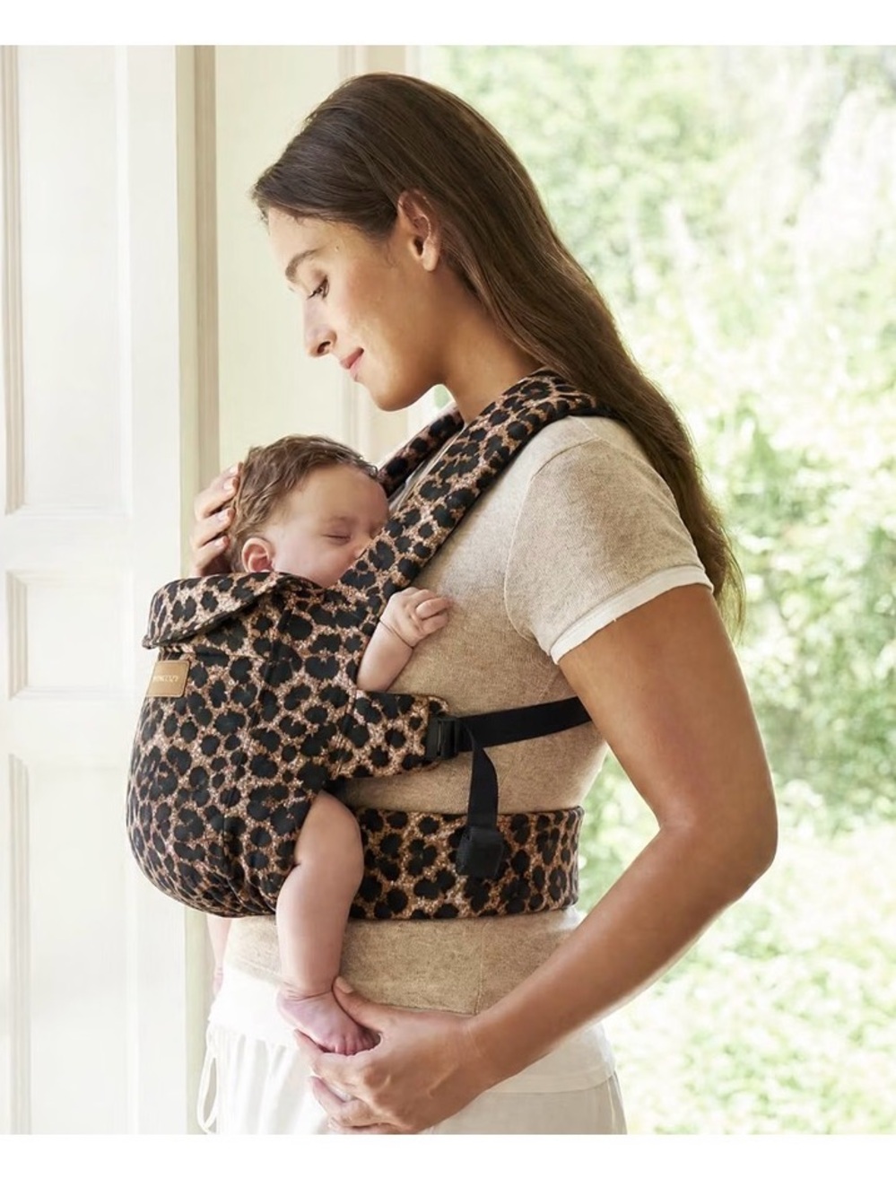 Momcozy Newborn WeeSnug- Lightweight and Cozy Comfort for 7-25 lbs - Picture 5 of 8